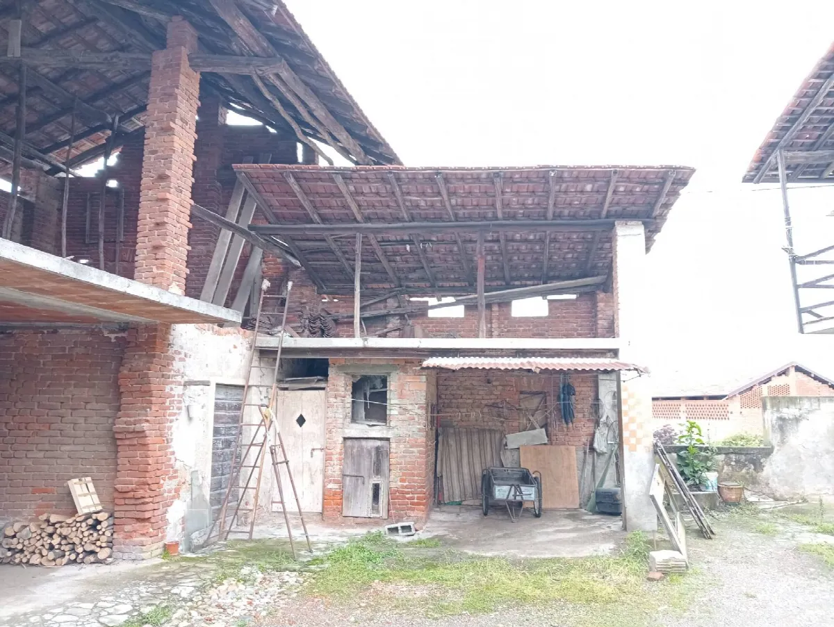 Rustico/Casale in vendita a Bogogno - foto 4