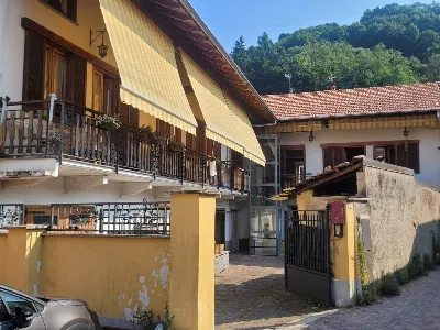 Casa Indipendente a Briga Novarese