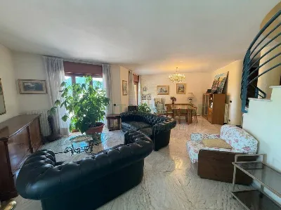 Villa in vendita a Baronissi - foto 1