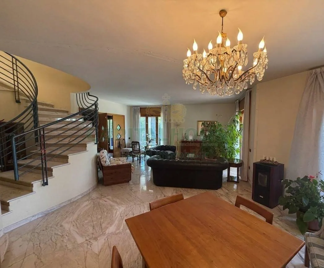 Villa in vendita a Baronissi - foto 2