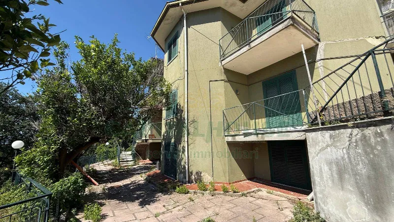 Villa in vendita a Fisciano - foto 1