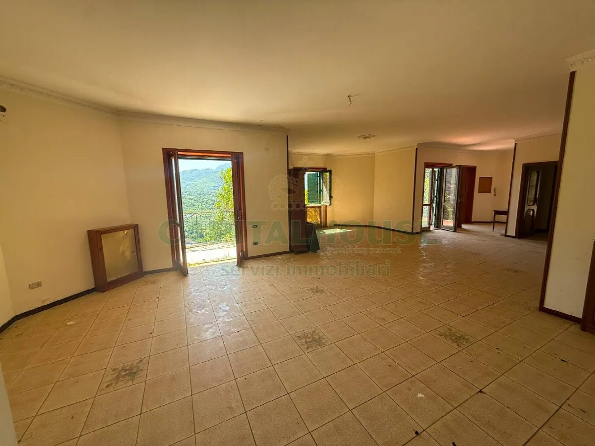 Villa in vendita a Fisciano - foto 2