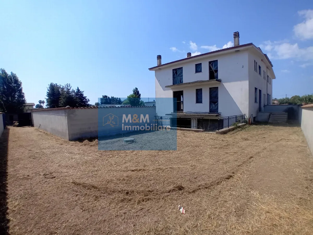 Villa in vendita a Nettuno - foto 2