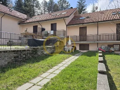 Villa in vendita a Fiastra - foto 1