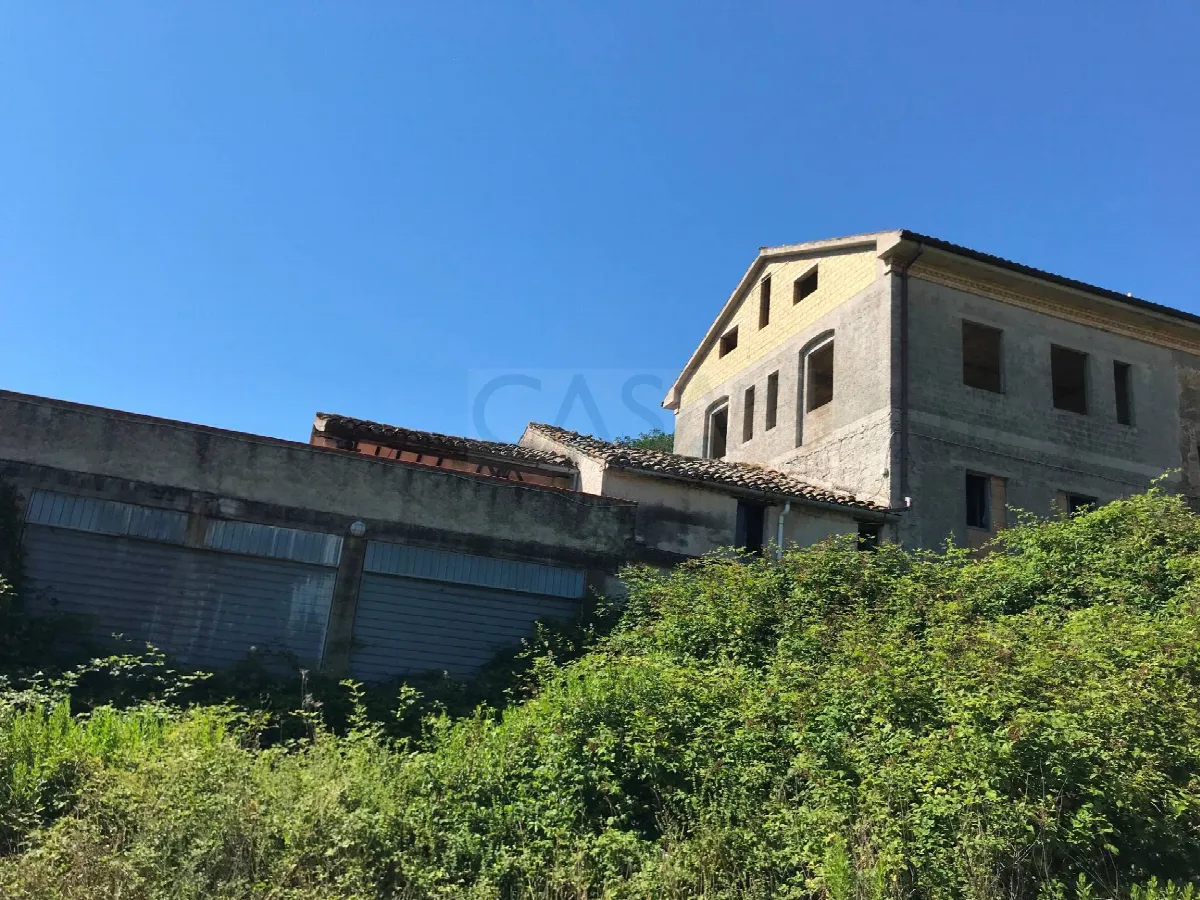 Rustico/Casale in vendita ad Acquaviva Picena - foto 4