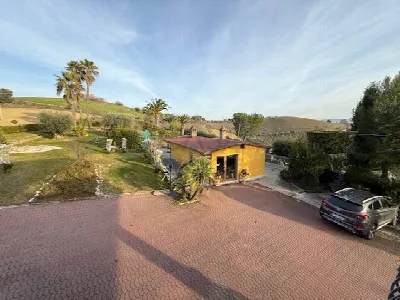 Villa in vendita a Monsampolo del Tronto - foto 2