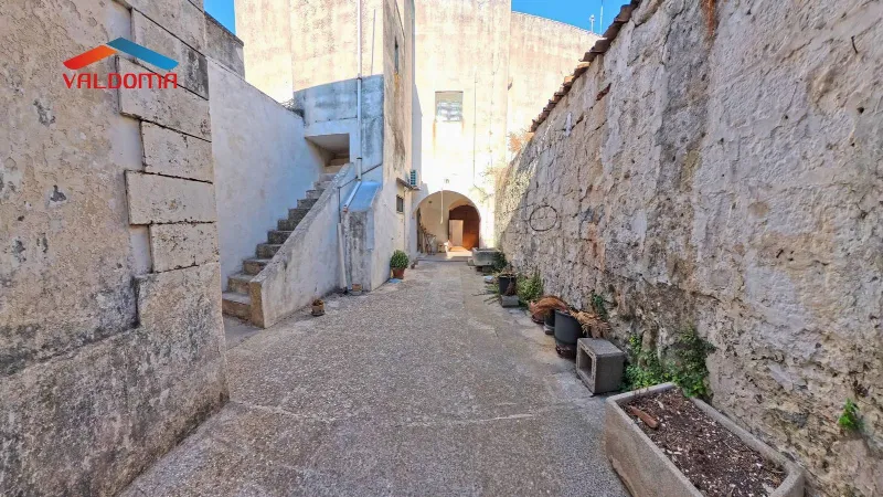 Casa Indipendente in vendita a Giurdignano - foto 1