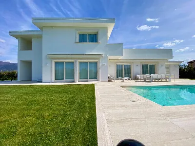 Villa in vendita a Pietrasanta - foto 2
