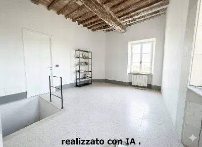 Casa Indipendente a Montignoso
