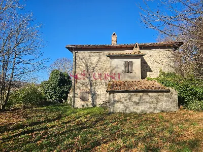 Rustico/Casale in vendita a Santa Fiora - foto 2