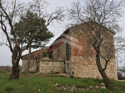 Rustico/Casale in vendita a Riccia - foto 2