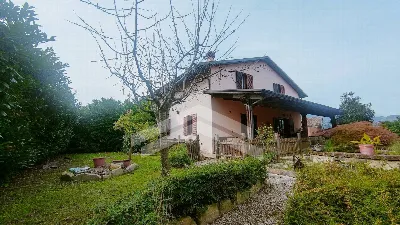 Villa a Vinchiaturo