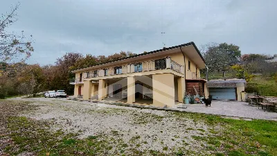 Villa in vendita a Oratino - foto 1