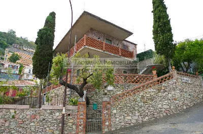 Villa in vendita a Taormina - foto 1
