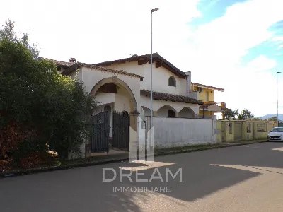 Villa in vendita a Decimoputzu - foto 1