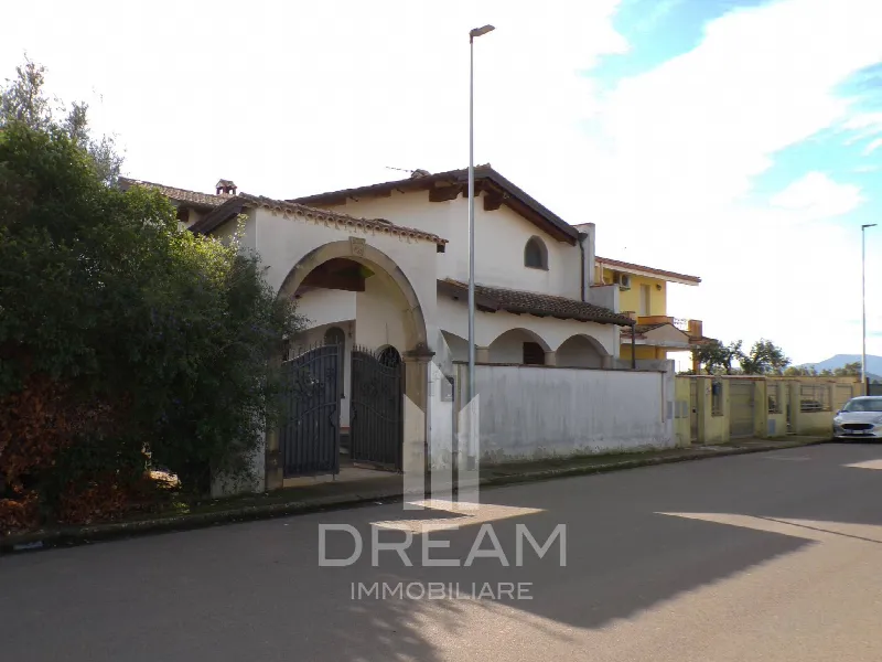 Villa in vendita a Decimoputzu - foto 1