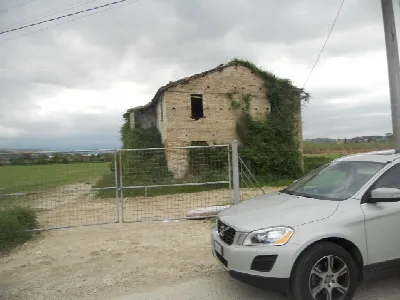 Rustico/Casale in vendita a Controguerra - foto 1