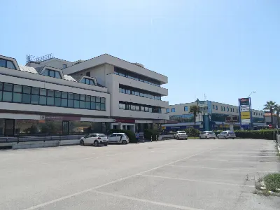 Ufficio in vendita a San Benedetto del Tro... - foto 1