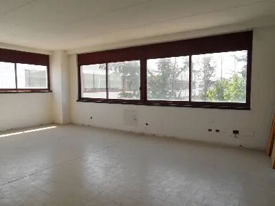 Ufficio in vendita a San Benedetto del Tro... - foto 4