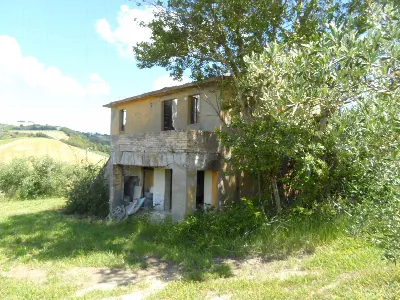 Rustico/Casale in vendita a Carassai - foto 4