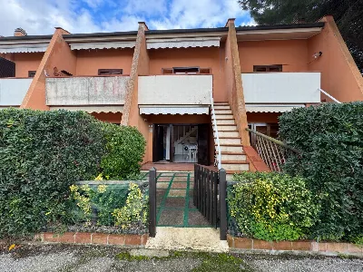 Villa a Porto Azzurro