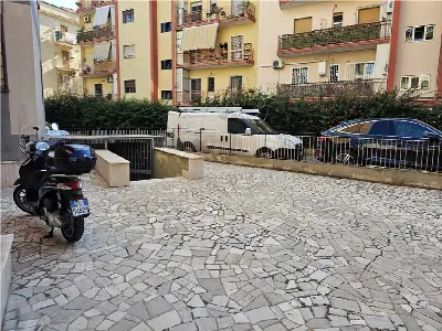 Ufficio in vendita a Bari, Picone, carrass... - foto 2