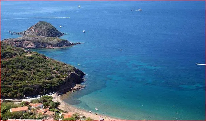 Rustico/Casale in vendita a Capoliveri - foto 2