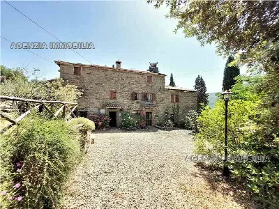 Rustico/Casale in vendita a Arezzo, Palazz... - foto 2