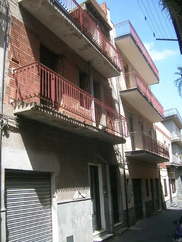 Palazzo/Stabile in vendita a Biancavilla - foto 2
