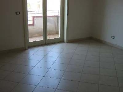 Palazzo/Stabile in vendita a Adrano - foto 2