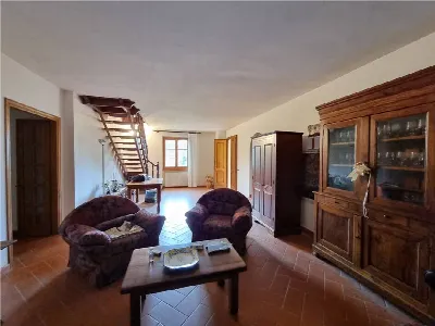Rustico/Casale in vendita a Montespertoli - foto 2