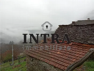 Rustico/Casale in vendita a Caprezzo - foto 3