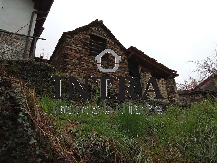 Rustico/Casale in vendita a Caprezzo - foto 4