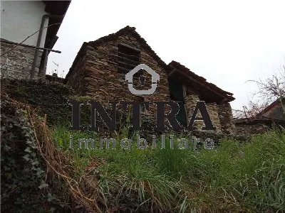 Rustico/Casale in vendita a Caprezzo - foto 4