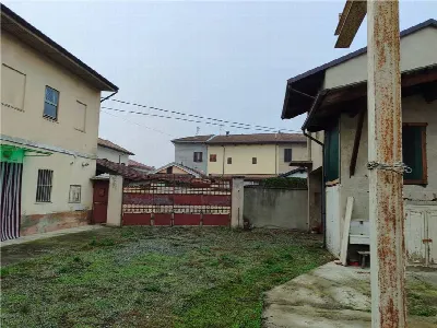 Villa a Stroppiana