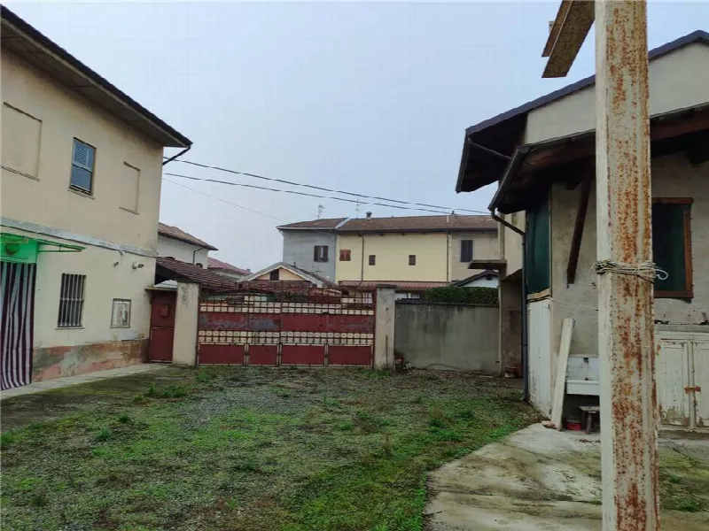 Villa in vendita a Stroppiana - foto 1