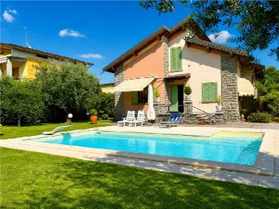 Villa a Palazzolo sull'Oglio