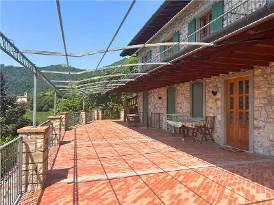 Palazzo/Stabile in vendita a Adrara San Ma... - foto 2