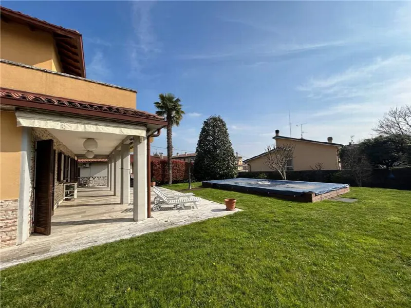 Villa in vendita a Castelli Calepio - foto 1
