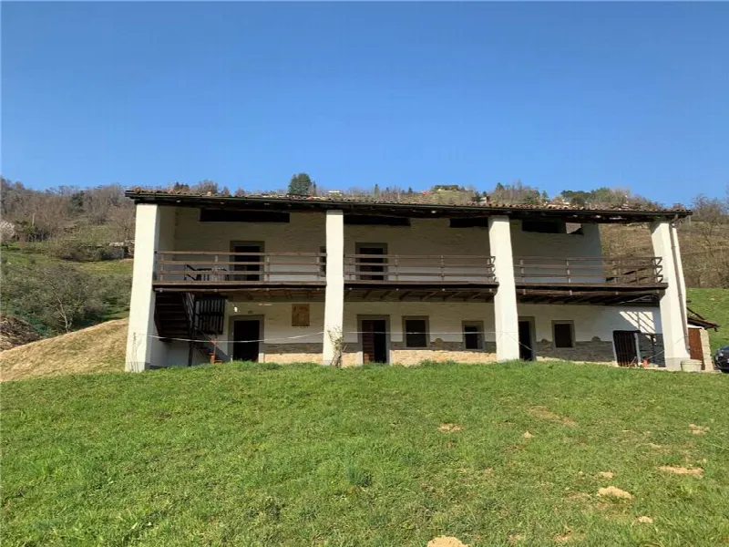 Rustico/Casale in vendita ad Adrara San Martino - foto 1