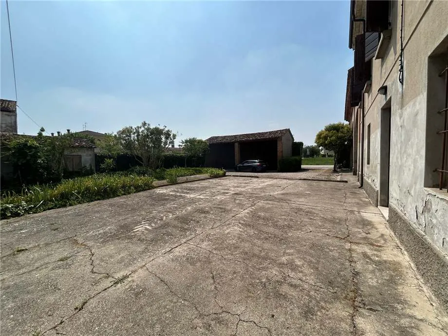 Rustico/Casale in vendita a Ceresara - foto 2