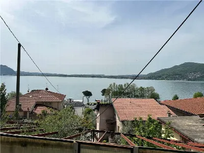 Palazzo/Stabile a Predore