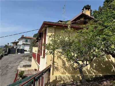 Palazzo/Stabile in vendita a Predore - foto 2