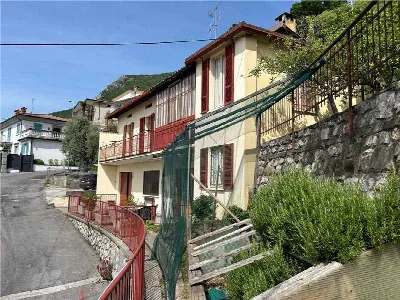 Palazzo/Stabile in vendita a Predore - foto 5