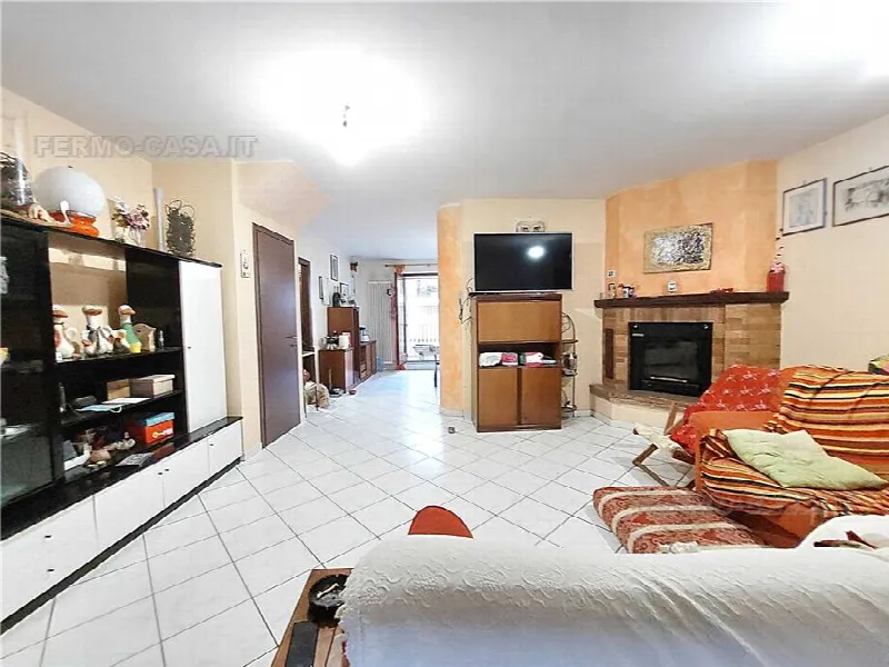 Villa in vendita a Ortezzano - foto 1