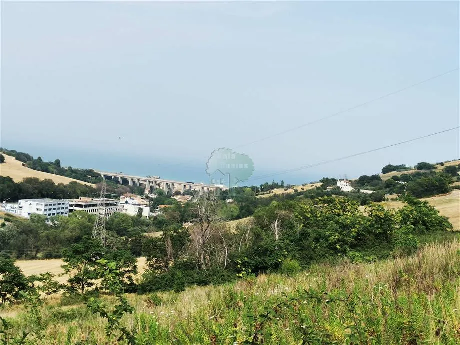 Rustico/Casale in vendita a Porto San Giorgio - foto 2
