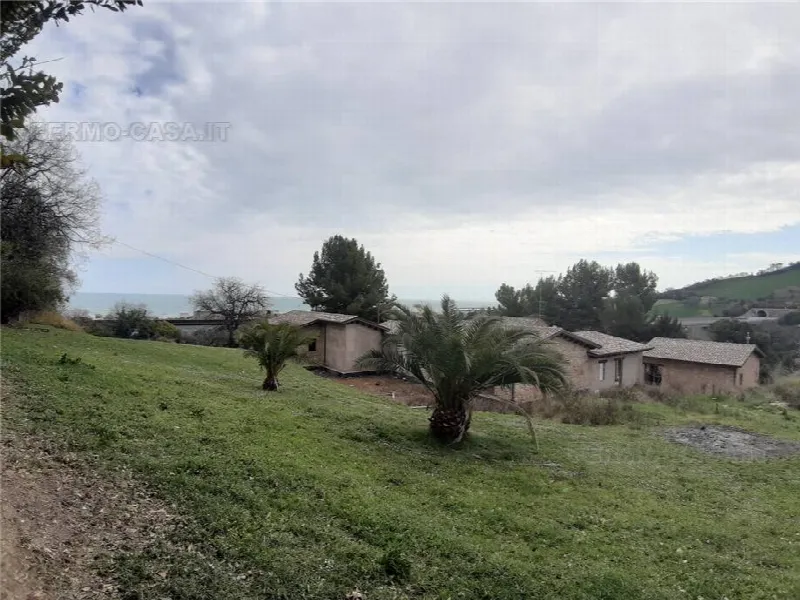 Rustico/Casale in vendita a Porto San Giorgio - foto 1