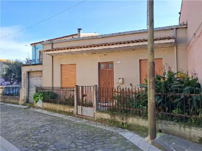 Villa in vendita a Ollastra - foto 1