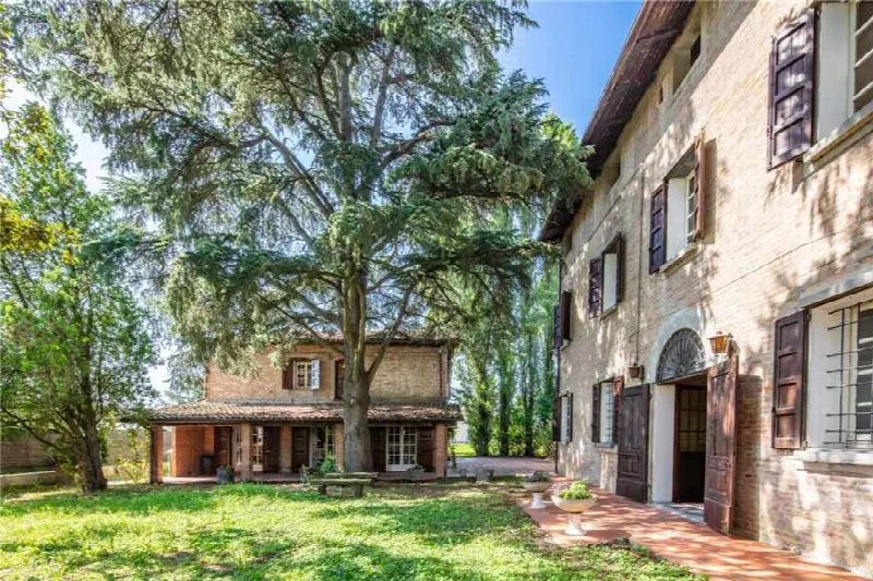 Rustico/Casale in vendita a Cento - foto 2