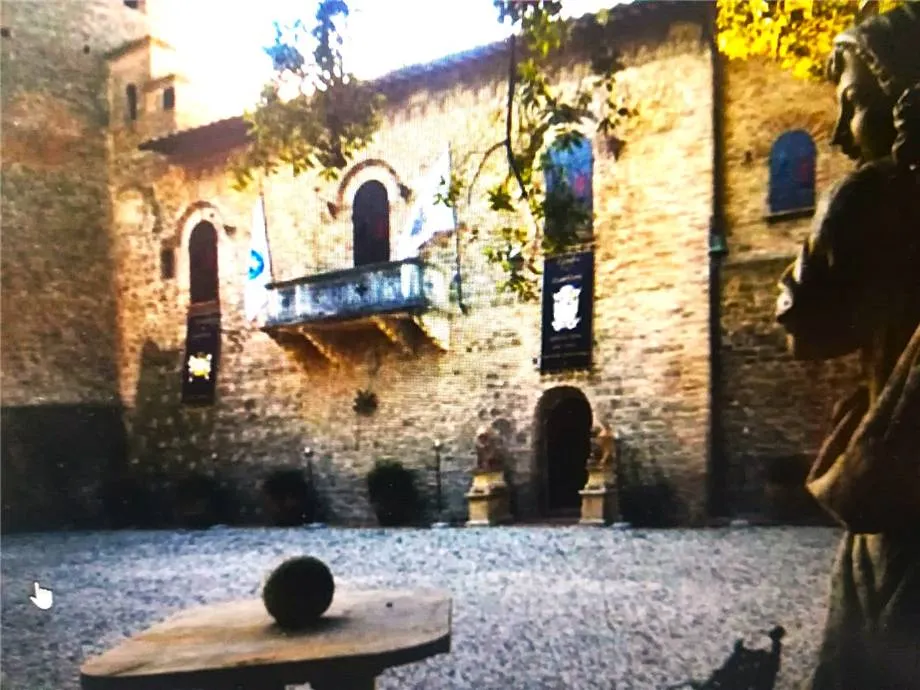 Palazzo/Stabile in vendita a Pontassieve - foto 2